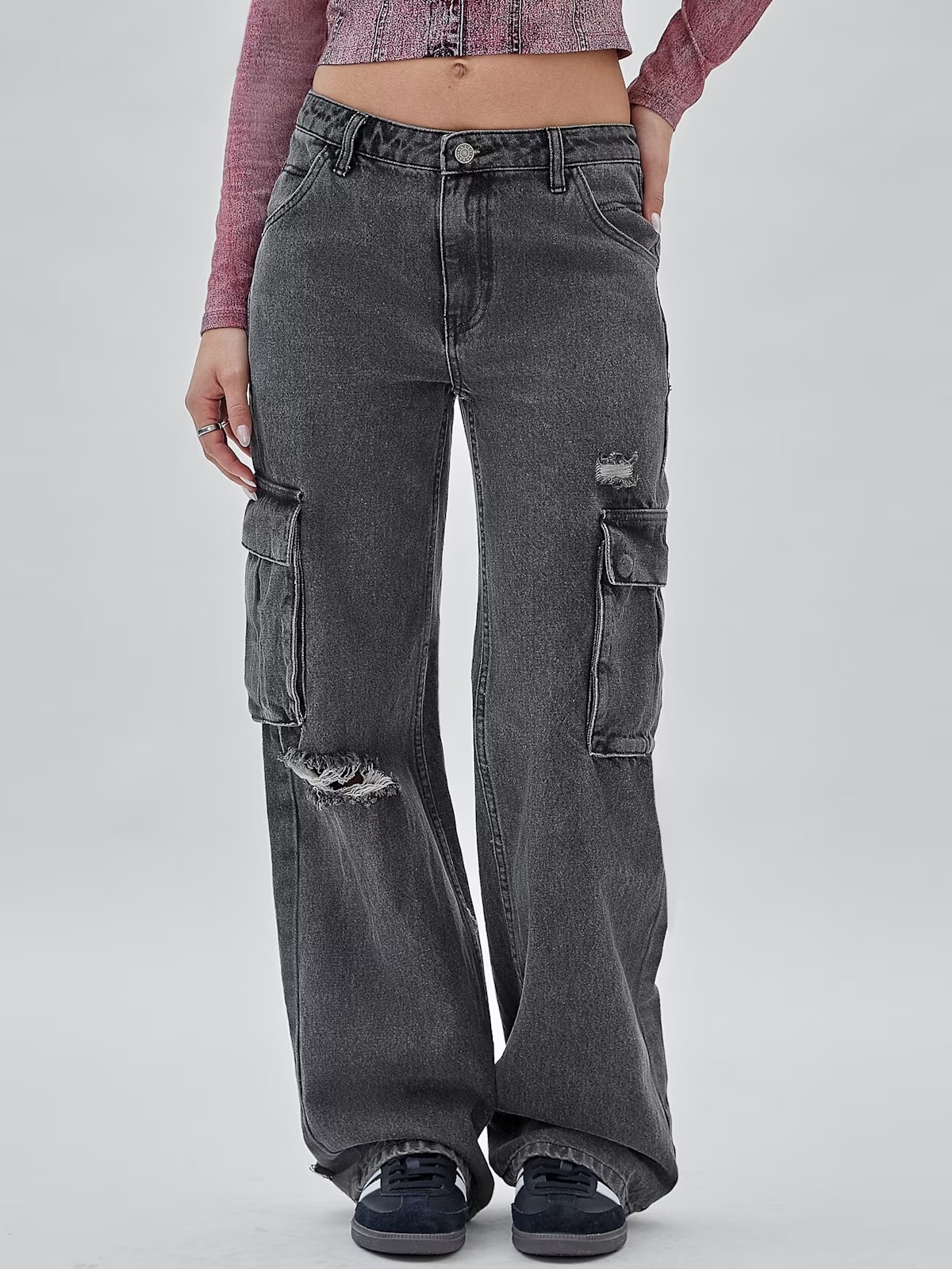 GUESS Originals Kit Cargo Distressed Jeans - Black