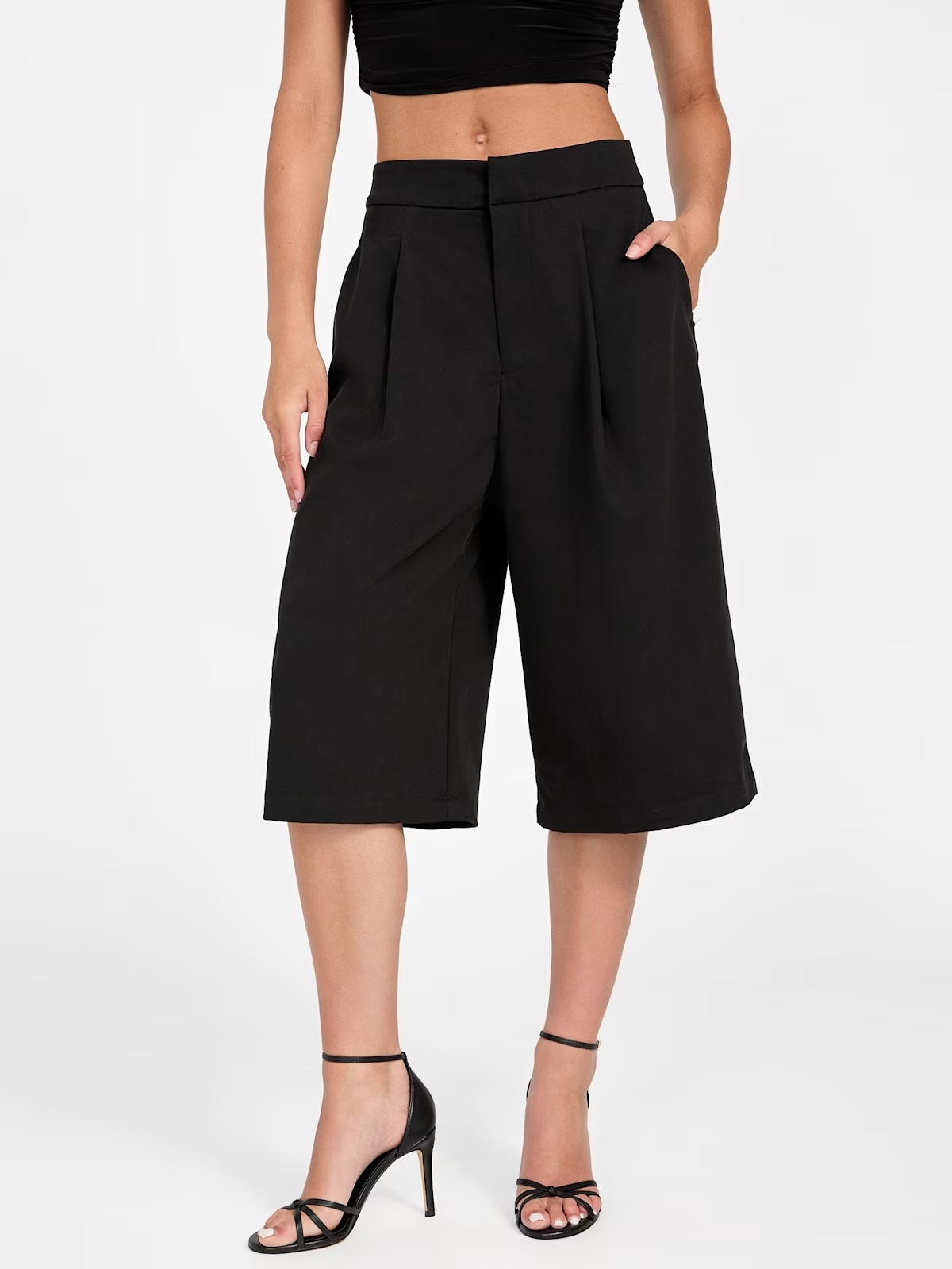 Junny Twill Capri Pants - Black